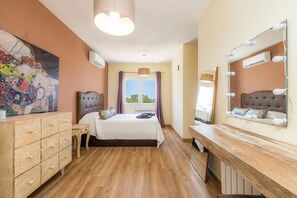 3 habitaciones, tabla de planchar con plancha y wifi gratis 