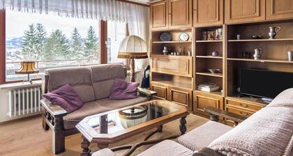Cosy Apartment “Förster” with Mountain View, Balcony & Pool