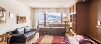 Appartement confortable "Förster" avec vue sur la montagne, balcon et piscine