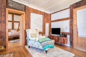 TV - Extraordinary Apartment “Ferienwohnung Lemkamp” close to Lake Constance (Markdorf)