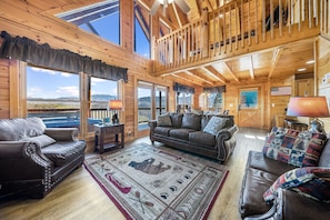 Fernseher, Kamin, Videospiele, DVD-Player