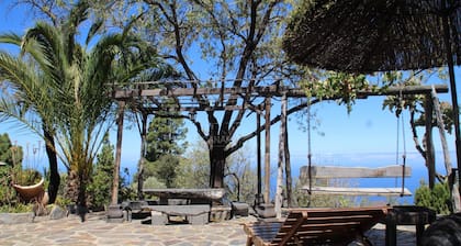 Encantadora Casa Francisco con piscina privada y vistas al Atlántico