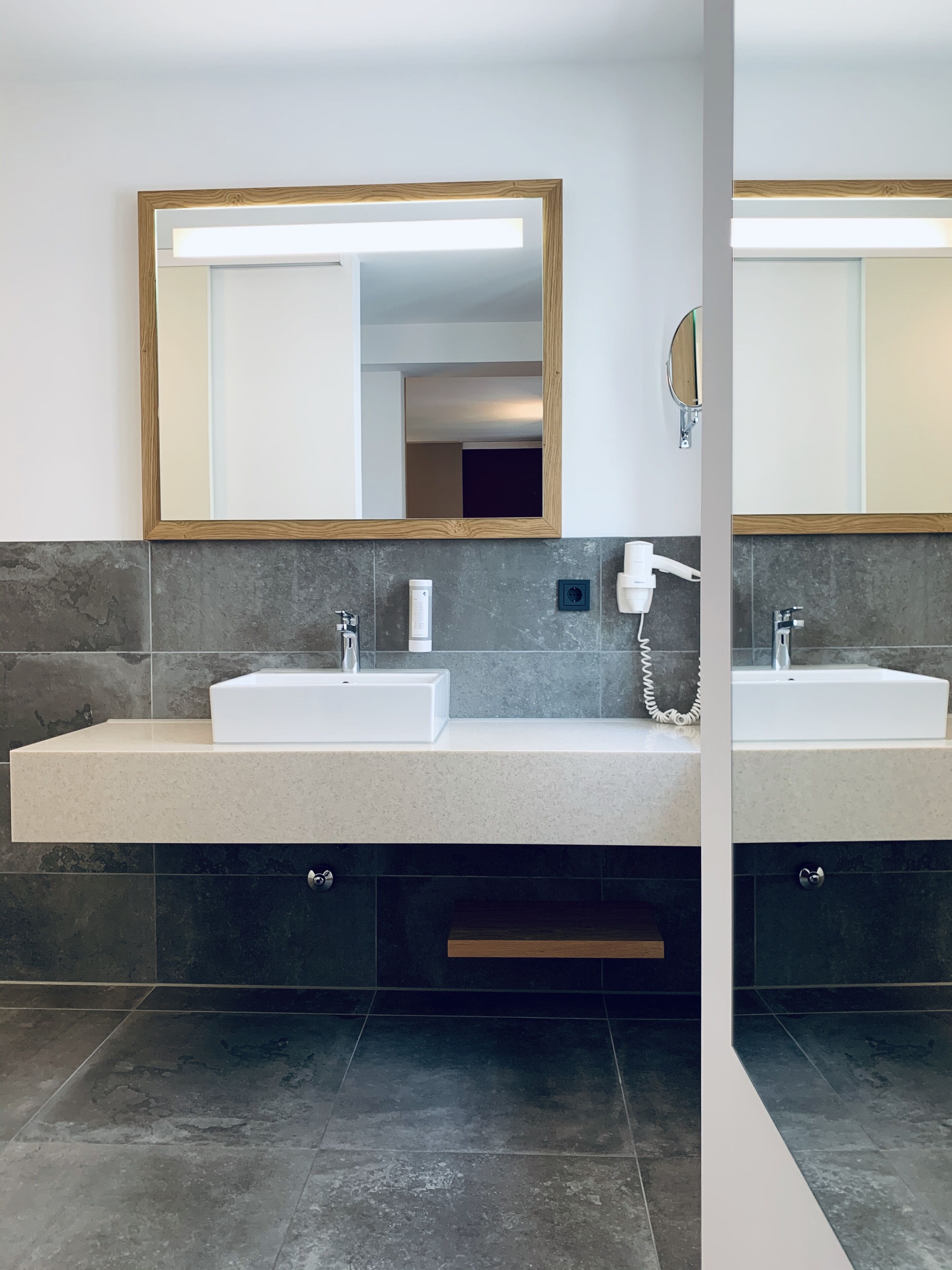 family suite | bathroom sink