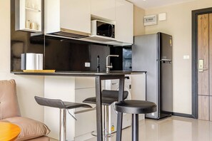 Comfort Double Room, Hill View | Private kitchen