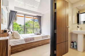 Comfort Double Room, Hill View | Room amenity