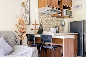 1 Bedroom Mountian View | Private kitchen | Full-size fridge, microwave, stovetop, electric kettle