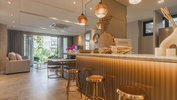 Elite Apartment | Ruang tamu | TV skrin rata