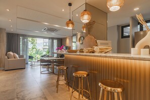 Living area - Diamond Condo by Villacarte (Choeng Thale)