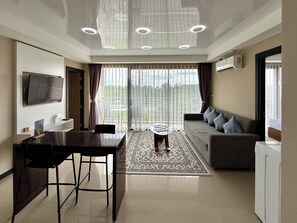 Appartement Standard | Rideaux d’obscurcissement, accès au Wi-Fi (inclus)