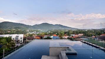 2 piscinas al aire libre