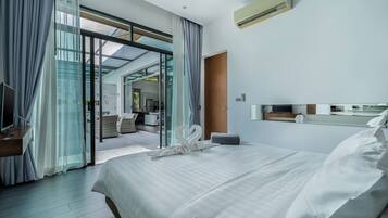 3 Bedrooms | 3 bedrooms, desk, blackout curtains, free WiFi