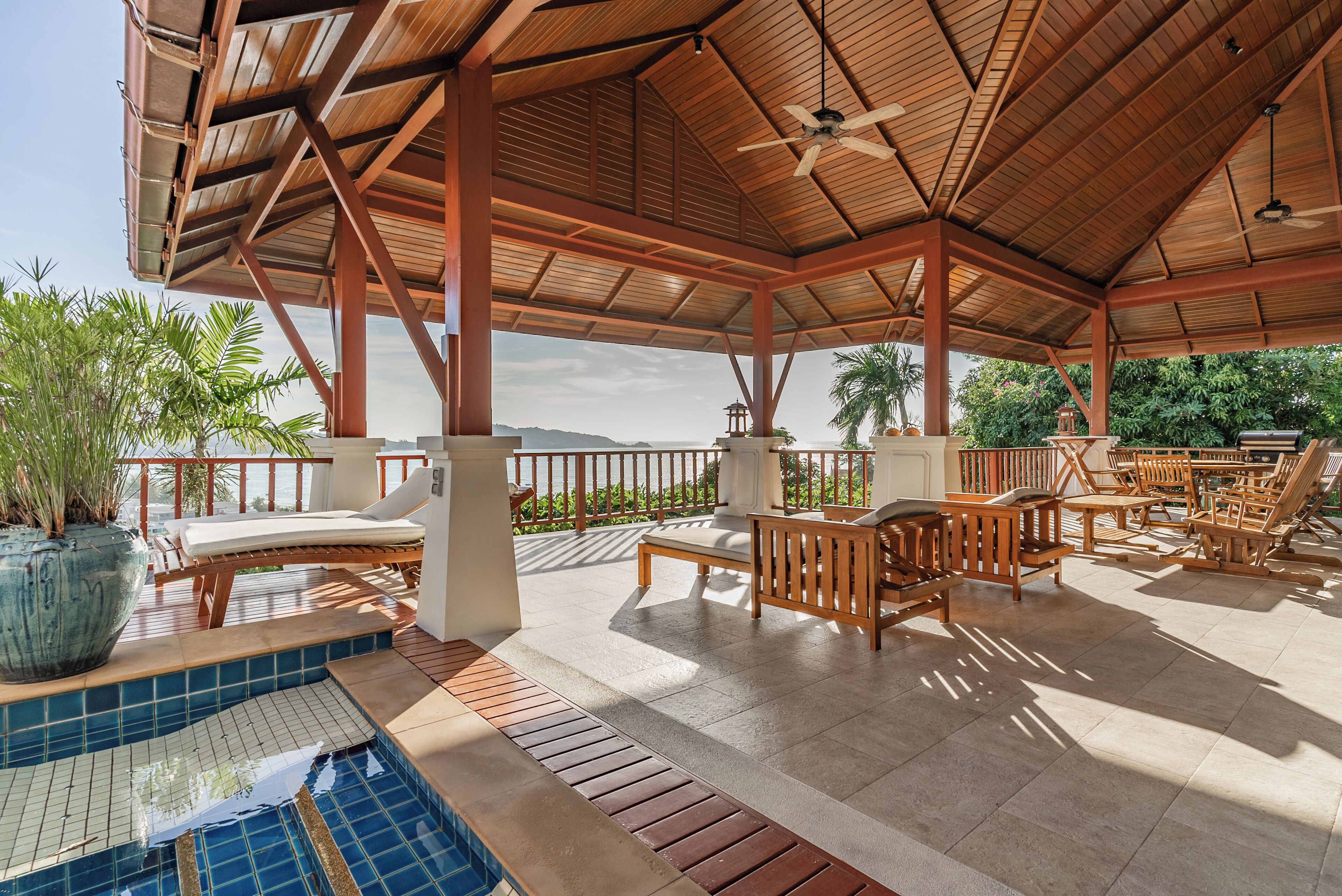 3 Bedrooms | 3 bilik tidur, ruang kerja komputer riba, langsir/tirai gelap terus 