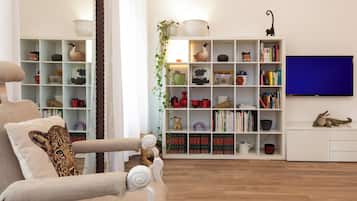 Luxury Apartment, 3 Bedrooms, 2 Bathrooms, City View