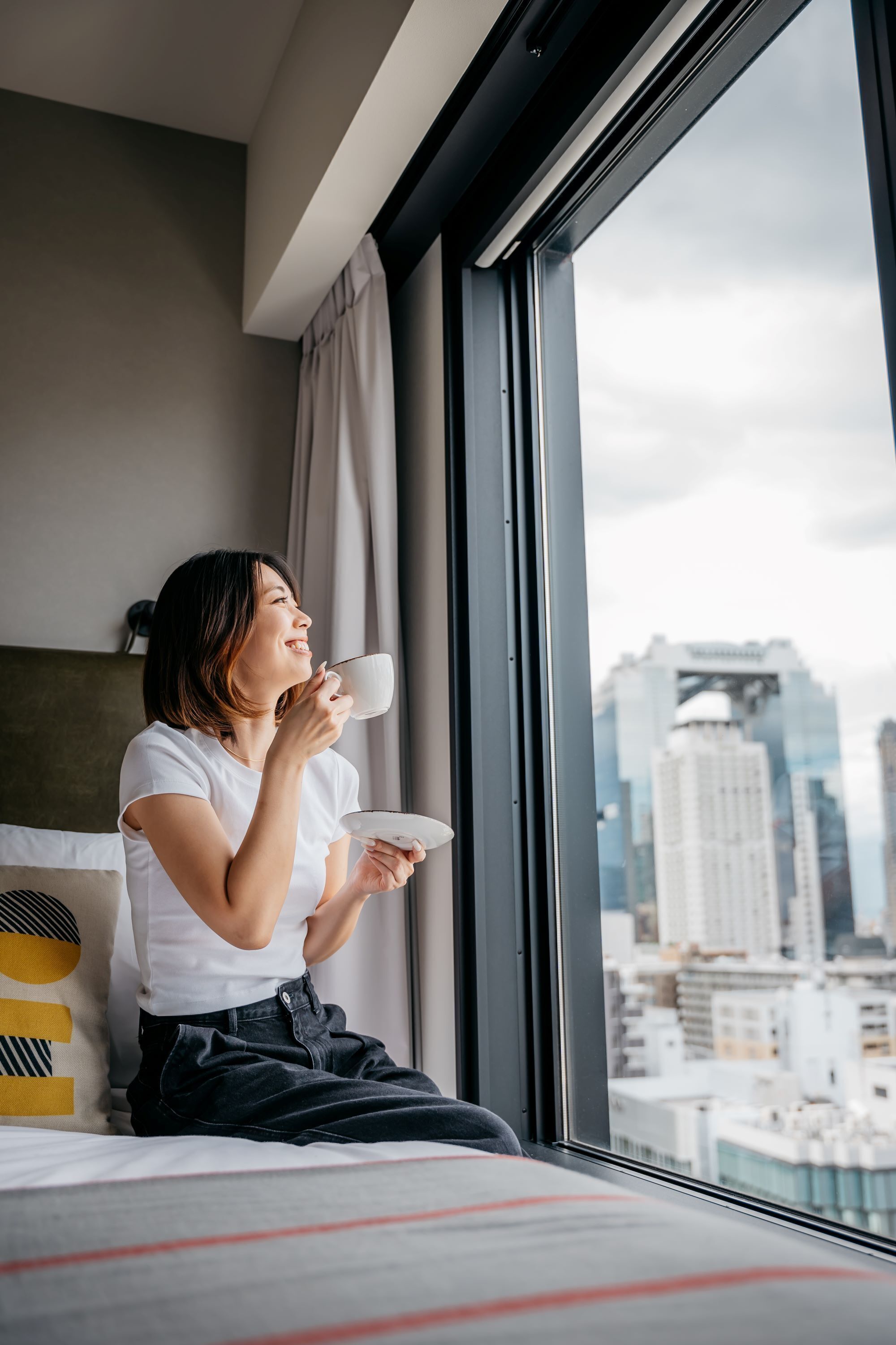 in-room safe, desk, laptop workspace, blackout curtains