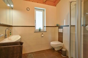 تجهيزات دش، مجففات شعر، مناشف