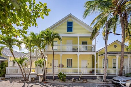 Coral Cove | Bahama Village Studio w Pool Grill - Image 3