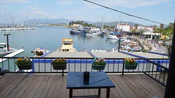 Standard Room, 1 Double Bed, Balcony, Sea View | Free cots/infant beds, free rollaway beds, free WiFi, bed sheets