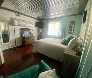 5 habitaciones, escritorio, tabla de planchar con plancha y wifi gratis
