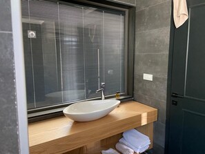 Deluxe Room, Pool View | Bathroom - On Oda Oludeniz (Fethiye)