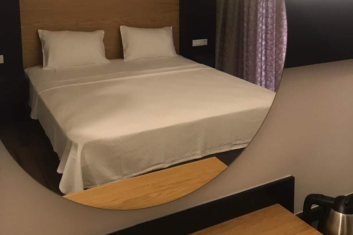 Standard Room, 1 Bedroom, Pool View | Minibar, free WiFi, bed sheets