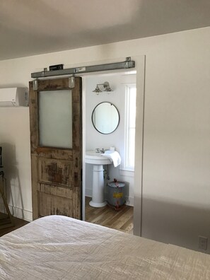 5 habitaciones, wifi gratis y ropa de cama