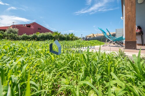 Villa Pietro a stone's throw from the sea 6 beds