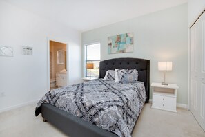 5 Schlafzimmer, Bügeleisen/Bügelbrett, WLAN, Bettwäsche