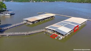 Marina - QUIET LAKEFRONT RESORT SUPER CLEAN CONDO 1 MILE FROM MARGARITAVILLE. (Osage Beach)