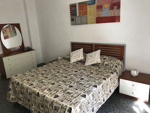 2 bedrooms, WiFi, bed sheets