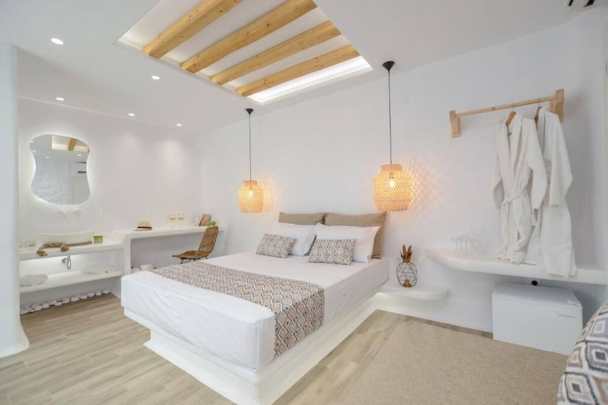 Superior Quadruple Room | Soundproofing, WiFi (free)