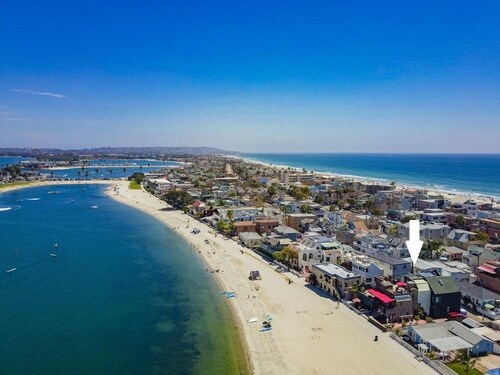 Steps to Bay + Remodeled + 2nd Level + Dog OK