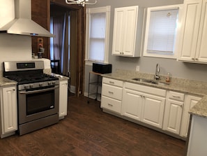 Microwave, oven, stovetop, dishwasher