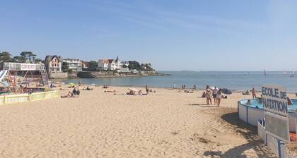 F2 at the foot of the beach at the St Palais/Mer office