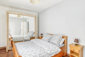 1 Schlafzimmer, Bügeleisen/Bügelbrett, kostenloses WLAN, Bettwäsche