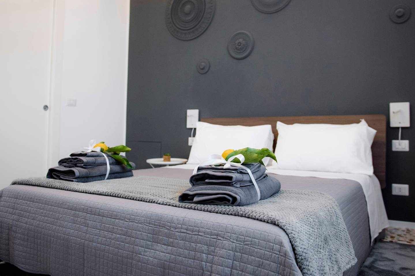 1 dormitorio, tabla de planchar con plancha, wifi