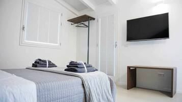 1 bedroom, iron/ironing board, WiFi