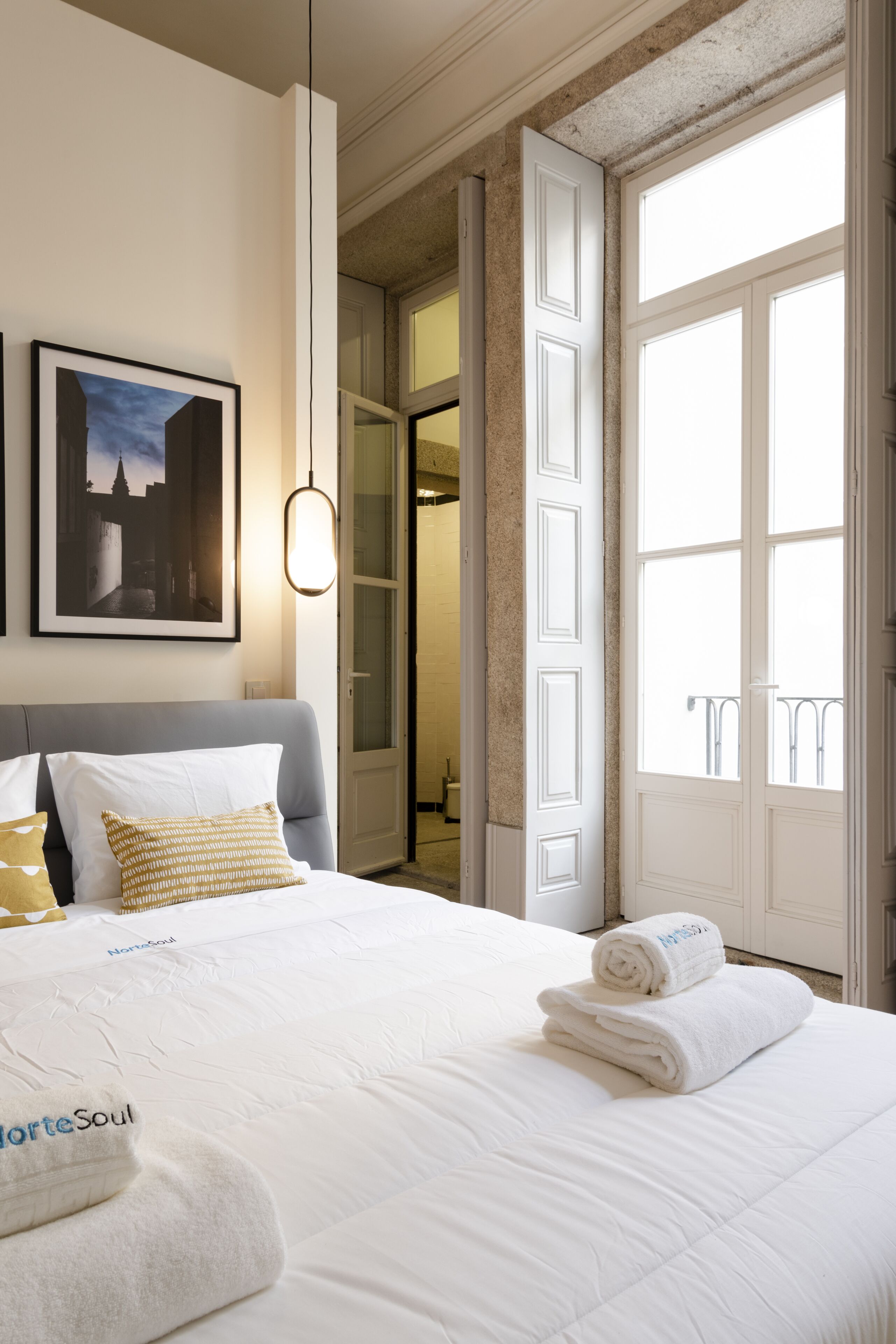 Suite Studio Deluxe, vue jardin | Literie de qualité supérieure, rideaux occultants