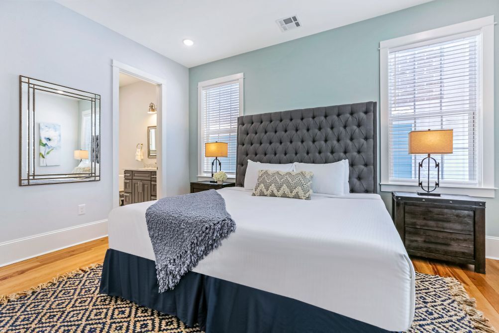 4 bedrooms, iron/ironing board, WiFi (free), bed sheets