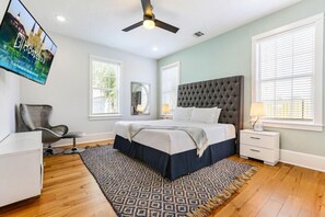 5 bedrooms, iron/ironing board, WiFi, bed sheets