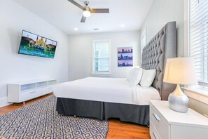 5 chambres, fer et planche à repasser, Wi-Fi, draps fournis