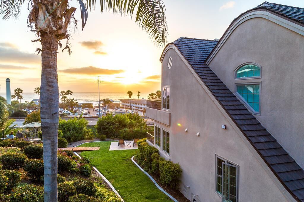 Villa L'Auberge in Del Mar across the street from powerhouse park and beach