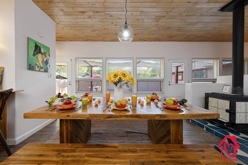 Casa Manzana Retreat - An Irvie Home