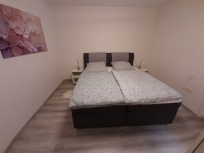 1 chambre, lit parapluie, Wi-Fi gratuit