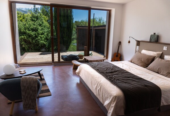 Chambre luxueuse double, salle de bain privée, vue sur le jardin (Miyochi) | 1 chambre