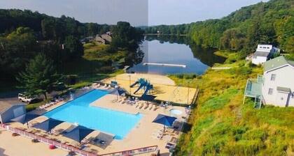 Cabin in one of the most upscale comunity in poconos