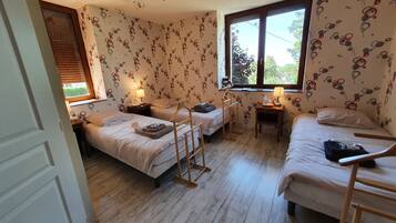 ファミリー 4 人部屋 エンスイート ガーデンビュー | 1 室のベッドルーム