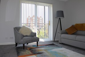 Appartamento Deluxe, bagno in camera, vista fiume | Lounge