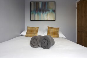3 bedrooms, WiFi, bed sheets