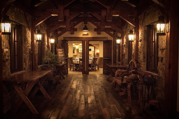 Interior - Vista Verde Ranch All-inclusive - Lodge Room (Clark)