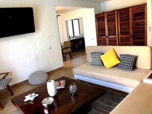 TV, ping pong - Departamento Nautilus (Puerto Vallarta)